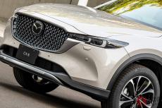 人気の高級3列シートSUVに「アウトドア仕様」登場!? 「車中泊」楽しめる「CX-8」カジュアルな特別仕様車が新鮮すぎた