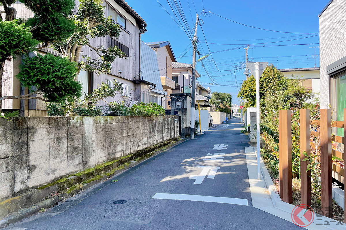 意外と多い!? 「道路でしてはいけないこと」何がある？ 都道府県で違いも