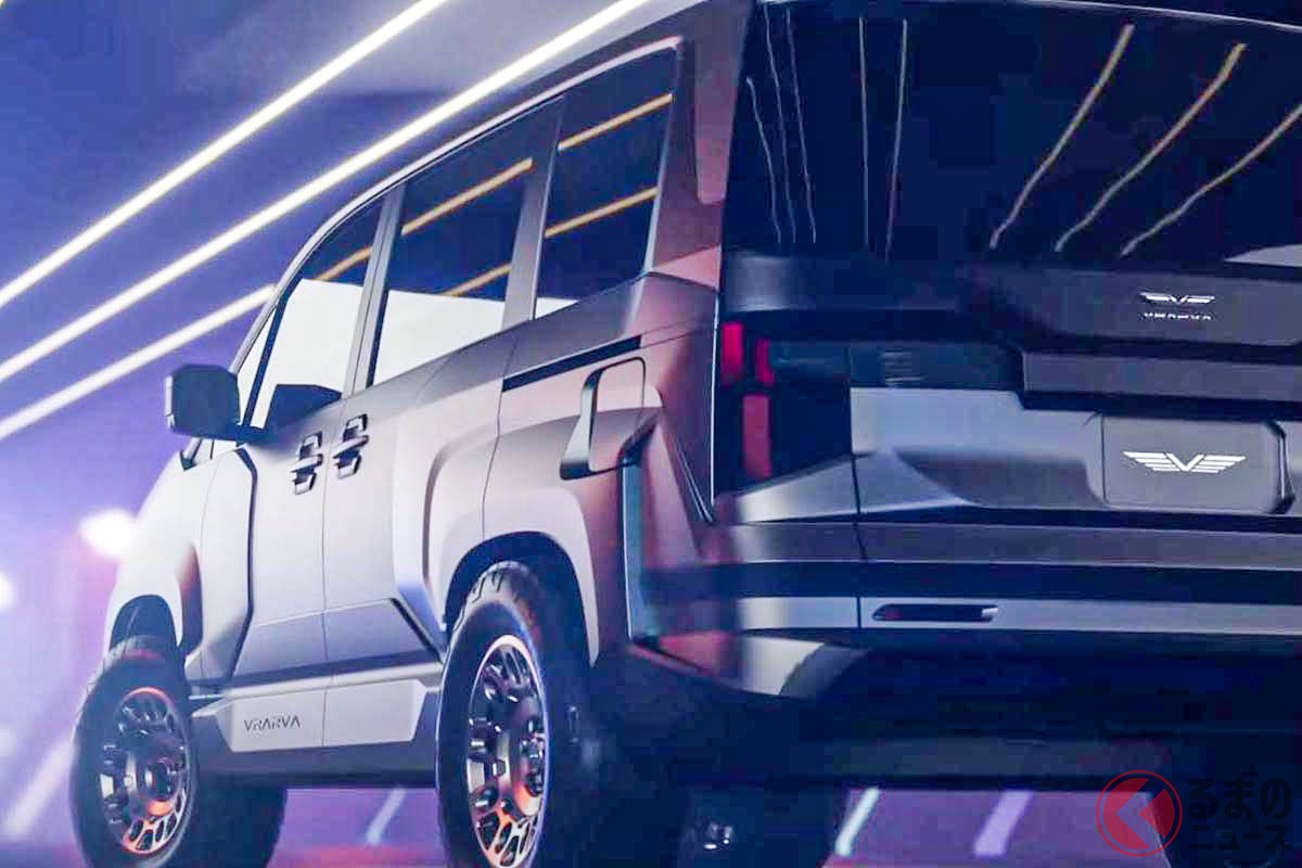 ド迫力の新型「SUVミニバン」初公開！ 三菱「デリカ」ベースのブラーバ「オーカス」599万円から予約受付も開始