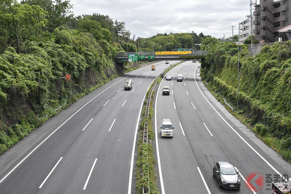 日本の「高速道路」 実は2種類の分類が存在！ それぞれ異なる「特徴」や走行時の「注意点」とは