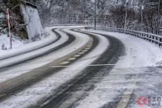 クルマの雪道運転「4つの路面」に要注意！ 雪に不慣れな歩行者も「ペンギン歩き」で転倒予防を