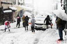 関東で大雪の可能性 車の「立ち往生」リスク高まる 過去には「38時間」動けないことも… どう備える？
