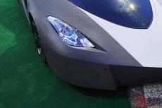 2人乗りの斬新「和製スーパーカー」実車展示！ 全長5mのエアロデザイン!? 謎の「VEGA」 今夏正式発表へ