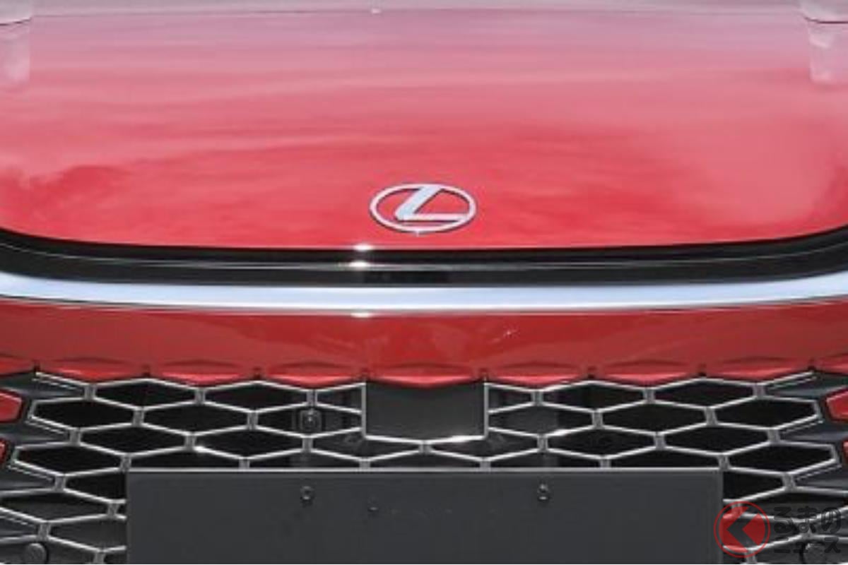 レクサス「“豪華”なSUV」がスゴイ！ 斬新「スピンドルグリル」＆高級