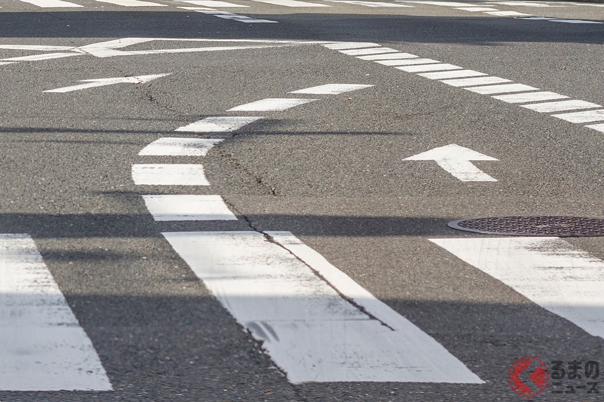 危険すぎる「ショートカット右折」に対向車は大迷惑！ 交差点での“正しい運転方法”とは？