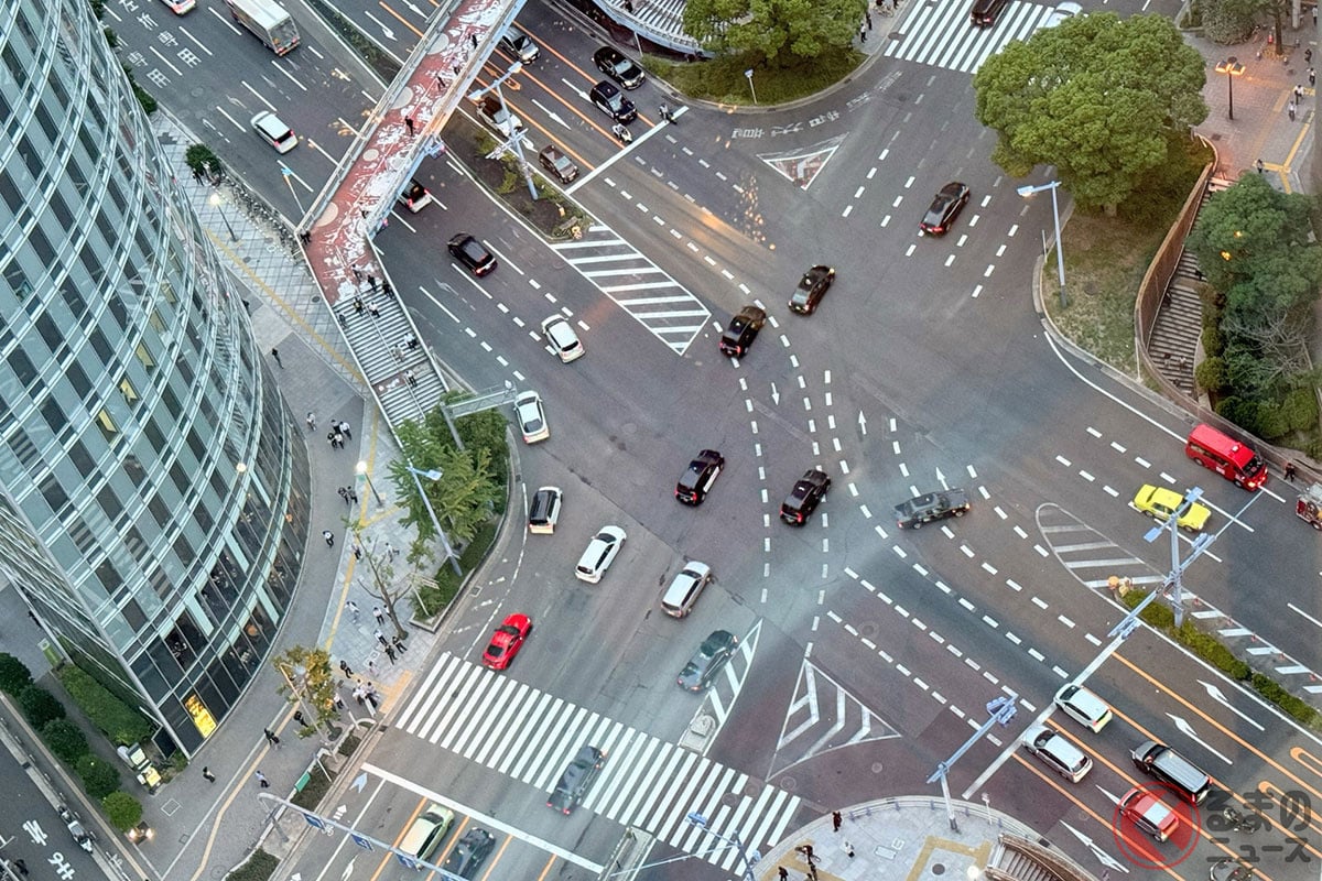 圧倒的事故率!? 日本一「危険な交差点」が明らかに “怒涛のランクイン”大阪を上回り「全国1位」になった「ヤバすぎる交差点」とは