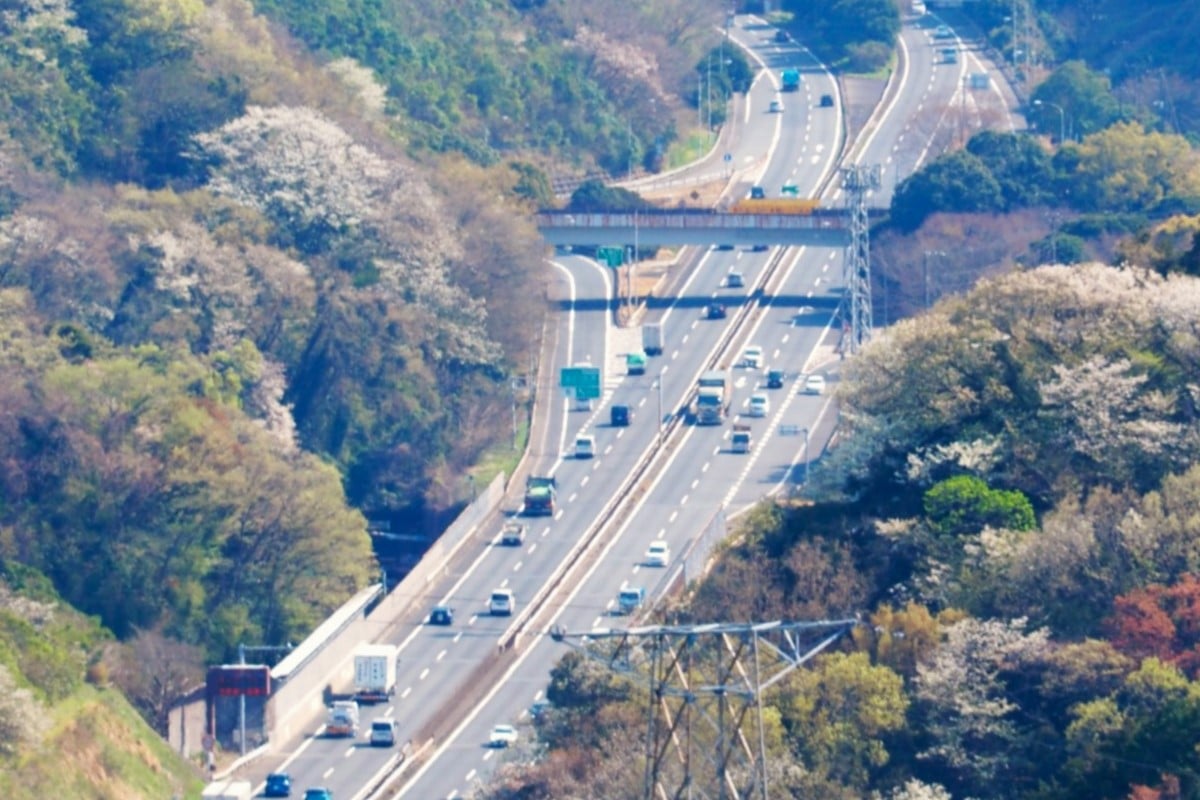 横浜～逗子の「道路空白地帯」に4車線道路が!? 工事進む「横浜逗子線」に反響多数「嬉しいです」「葉山に行きたくなる」 トンネル着工間近の現状は