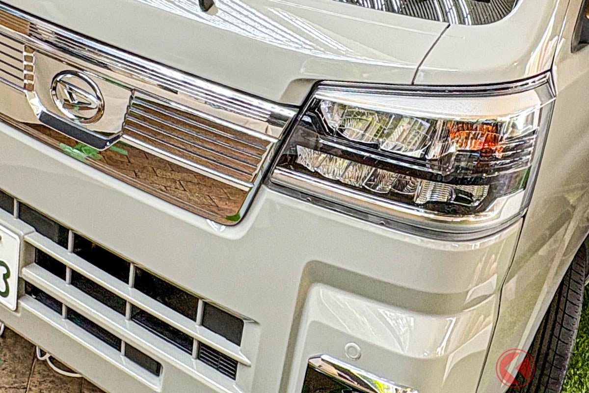458万円！ 最新型「“4人乗り”軽トラ」公開！ ダイハツ