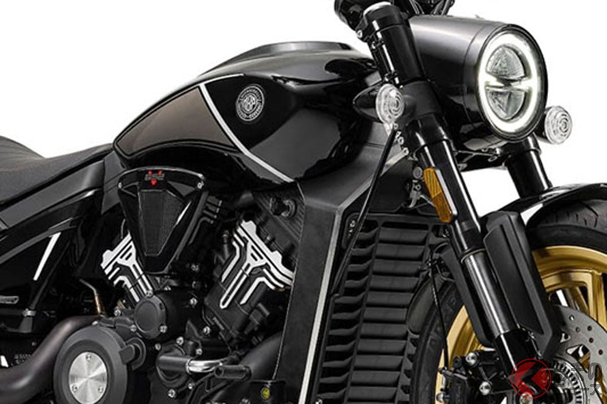 イタリアンブランドの「“新”クルーザー」登場！ 650cc Vツインエンジン