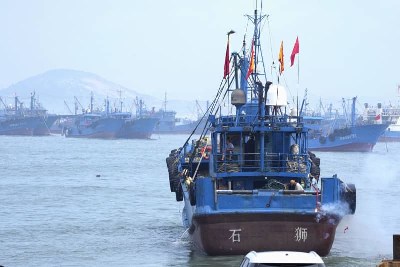 中国、尖閣海域の漁解禁　魚豊富で「絶対行く」声も