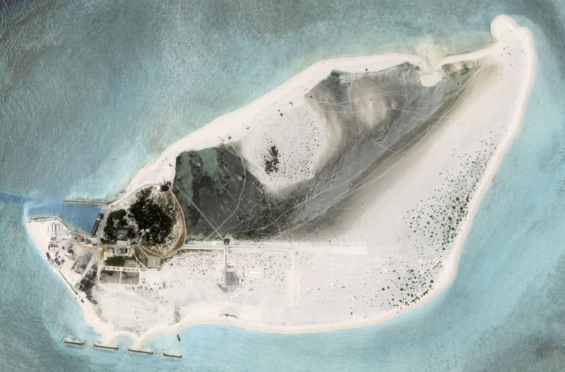 中国、西沙諸島に滑走路を建設　ベトナムと領有権争う島