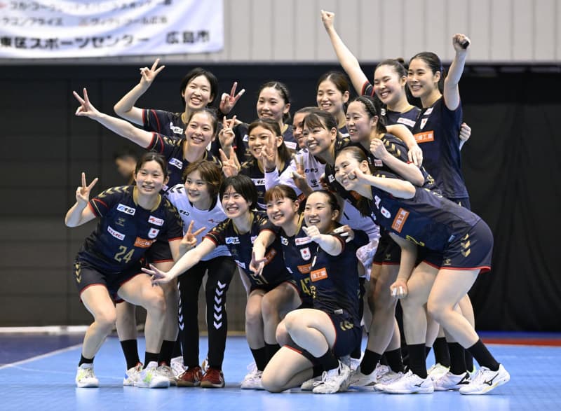 ハンド女子五輪予選、日本3連勝　五輪懸け韓国戦へ