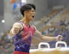 橋本、個人総合で男子初の4連覇　全日本学生体操で4冠