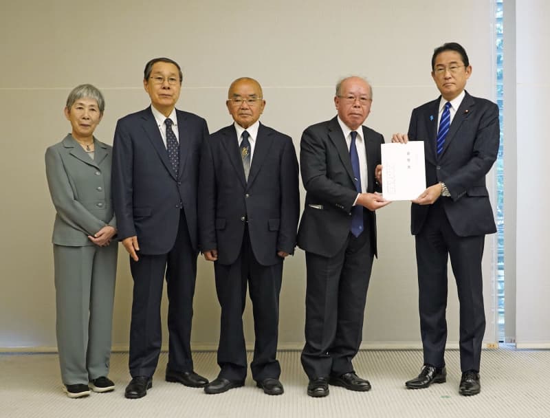 「被爆体験者」救済を要望　長崎4団体、首相と面会