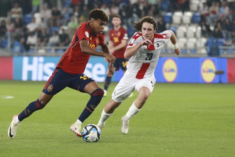 スペインの16歳、ヤマルが得点　サッカー欧州選手権予選