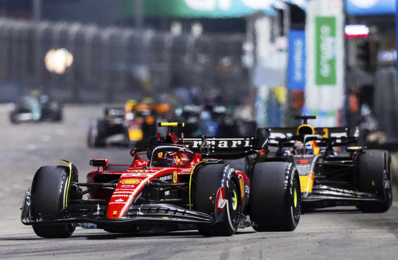フェラーリのサインツ今季初勝利　F1フェルスタッペン連勝止まる