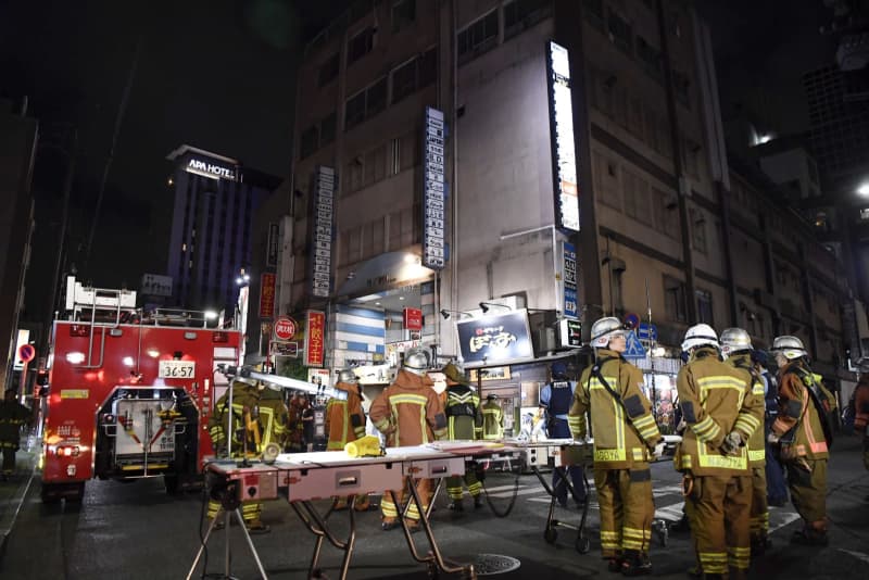 名古屋で爆発、3人けが　繁華街の焼き肉店