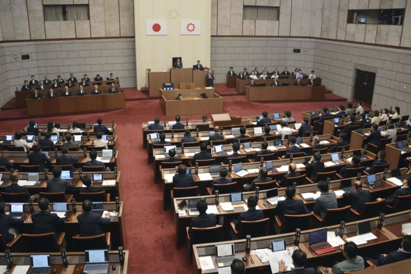 埼玉県議会で改正案の撤回決定　留守番などの子ども放置禁止条例