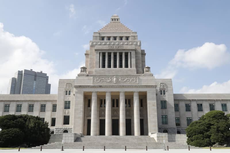 臨時国会召集、衆院議長に額賀氏　経済対策や教団問題が焦点