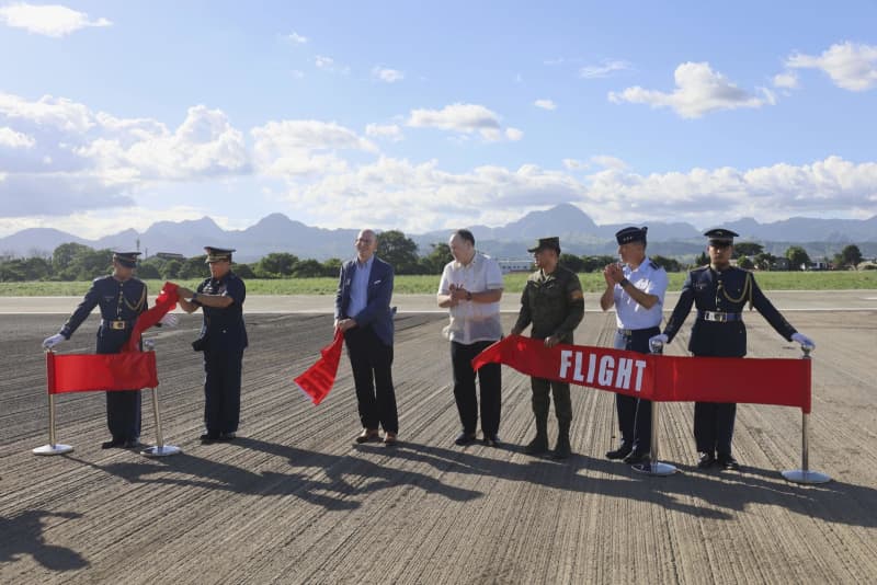 フィリピン空軍基地の滑走路更新　米出資、中国は反発