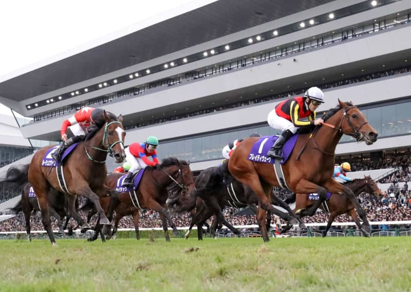 ブレイディヴェーグが優勝　競馬のエリザベス女王杯