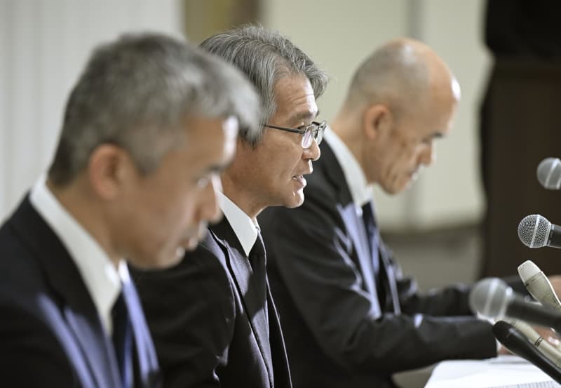 宝塚「いじめ確認できず」　理事長謝罪「命守れなかった」