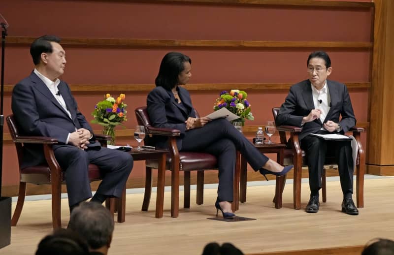 岸田首相、科学技術で日韓連携　尹大統領と米大学討論会