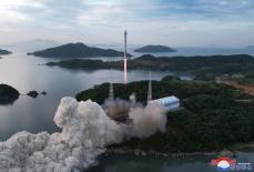 韓国軍、北朝鮮に警告　軍事衛星発射「中止を」