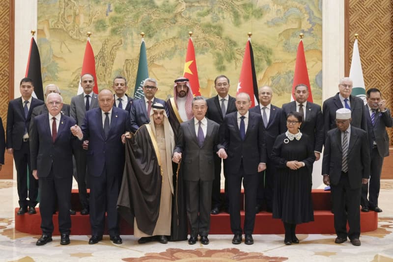 中国、イスラム諸国を支持　ガザ巡り北京で外相会談