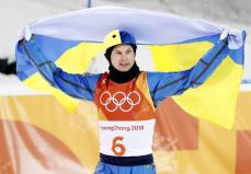 ウクライナ選手が五輪メダル出品　スキー男子の金銀、母国支援に