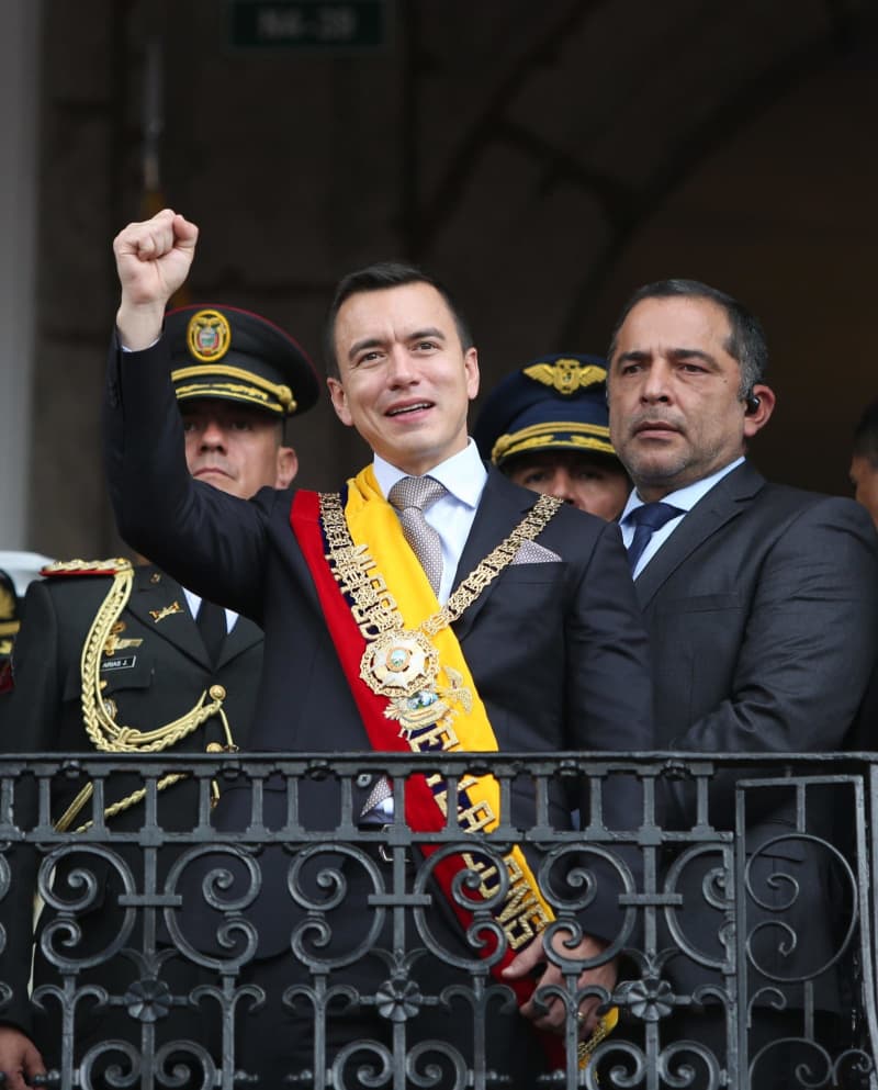 エクアドル大統領が就任、35歳　史上最年少ノボア氏、治安が課題