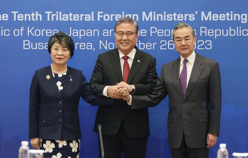 日中韓、早期に首脳会談で一致　4年ぶり外相協議、6分野協力