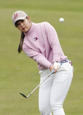 吉田が4位発進、馬場13位　米女子ゴルフ最終予選会