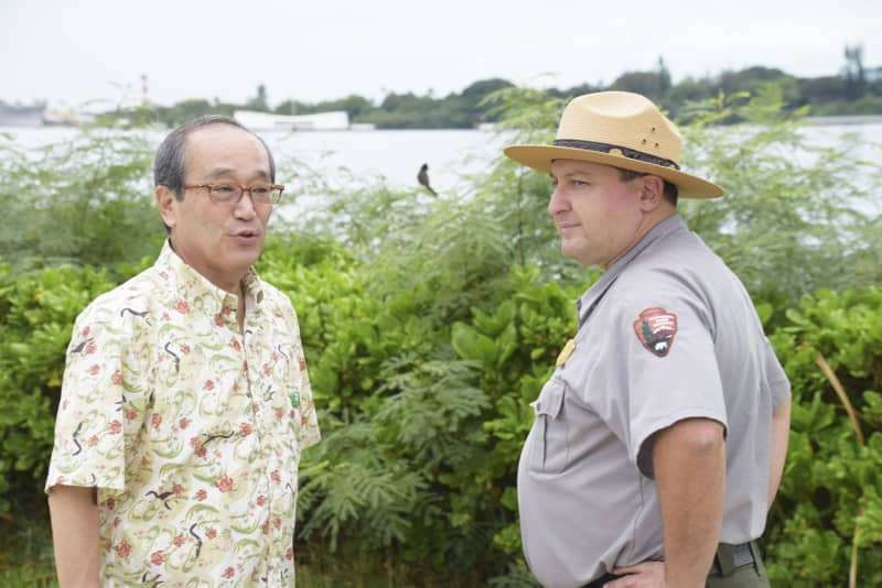 広島市長が真珠湾訪問　姉妹協定の公園視察