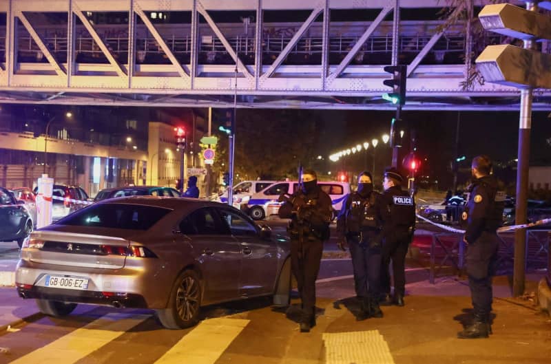 パリで通行人襲撃、1人死亡　イスラム過激主義者の男逮捕