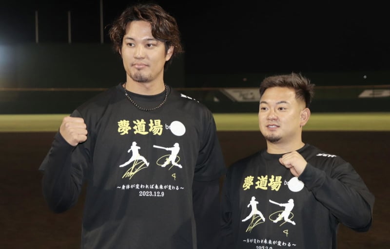 藤浪と森が野球教室　大阪桐蔭高でバッテリー