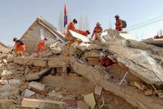 甘粛地震120人超死亡　中国、猛寒波下で救助活動