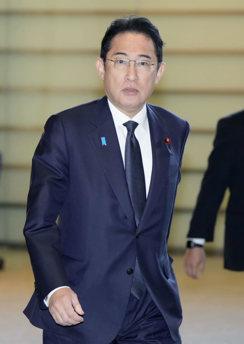 岸田首相が麻生、茂木氏と会食　林官房長官同席