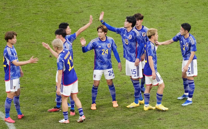 サッカー、日本がタイに5―0　元日初の代表戦に6万人超