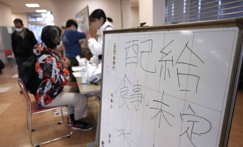 「食料も水も足りない」　悲痛な声、石川の避難所