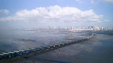 インド最長の海上道路が開業　日本支援、商都ムンバイに