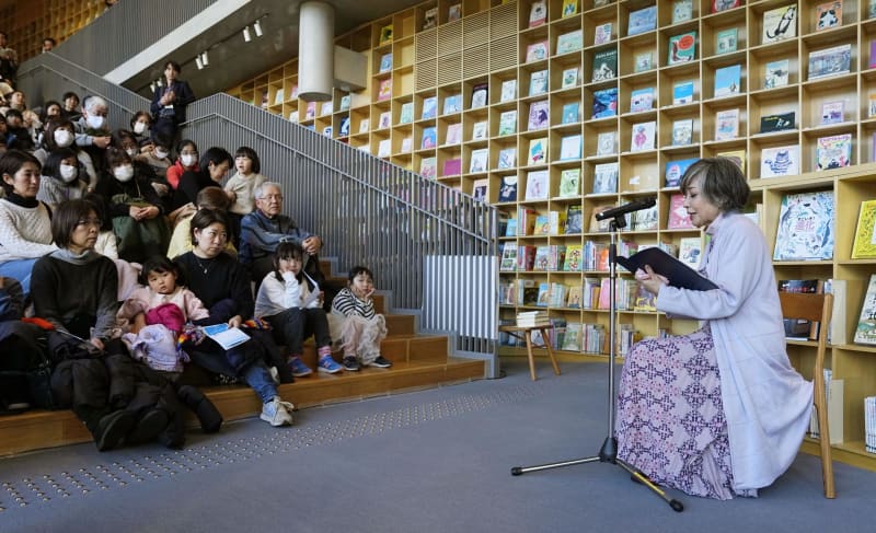 竹下景子さん震災の詩朗読　「未来に希望感じて」