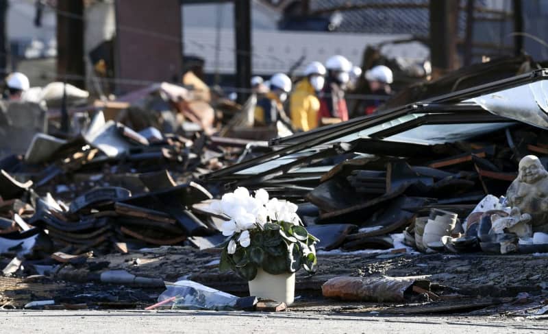 住宅被害2万7963棟に　輪島、珠洲で22人安否不明