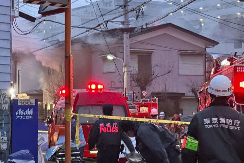 住宅火災で2人死亡　高齢夫婦か、東京・国分寺