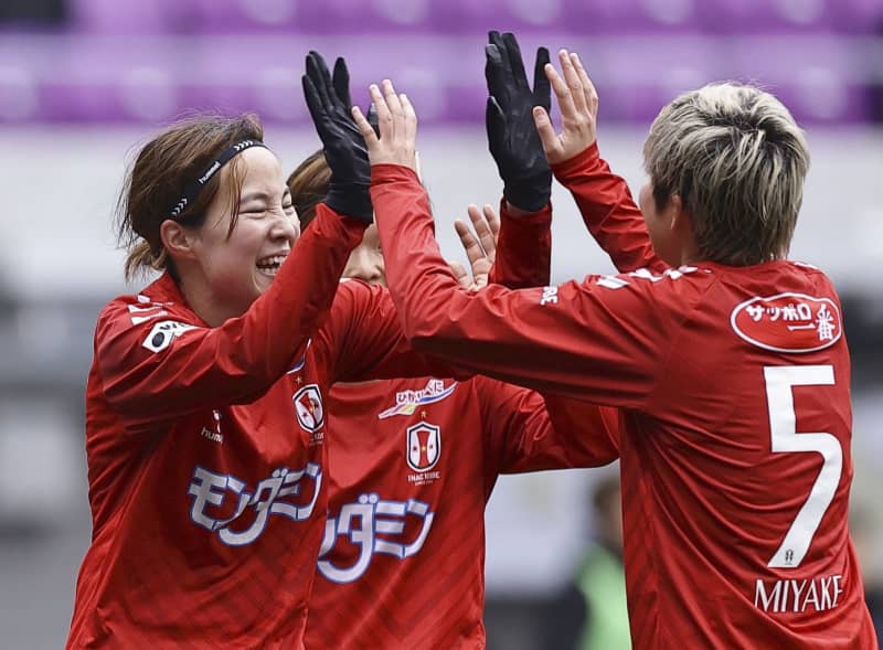 決勝は三菱浦和―INAC　サッカー女子皇后杯