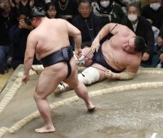 照ノ富士2敗目、霧島1敗堅持　琴ノ若が6勝目、朝乃山は全勝