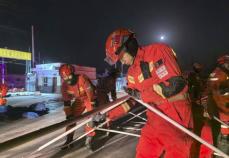中国新疆でM7級、3人死亡　1万人避難、周辺国も揺れ