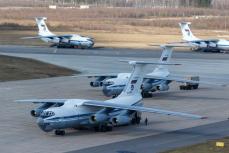 ロシア外相「輸送機撃墜」と批判　国連で会見、緊急安保理を要請