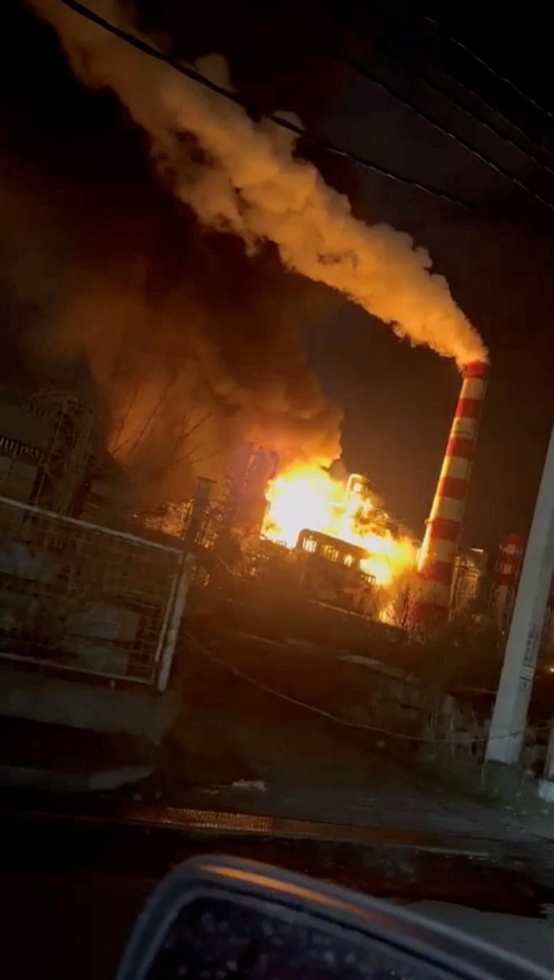 ロシア南部、石油施設で火災　ウクライナの無人機攻撃か