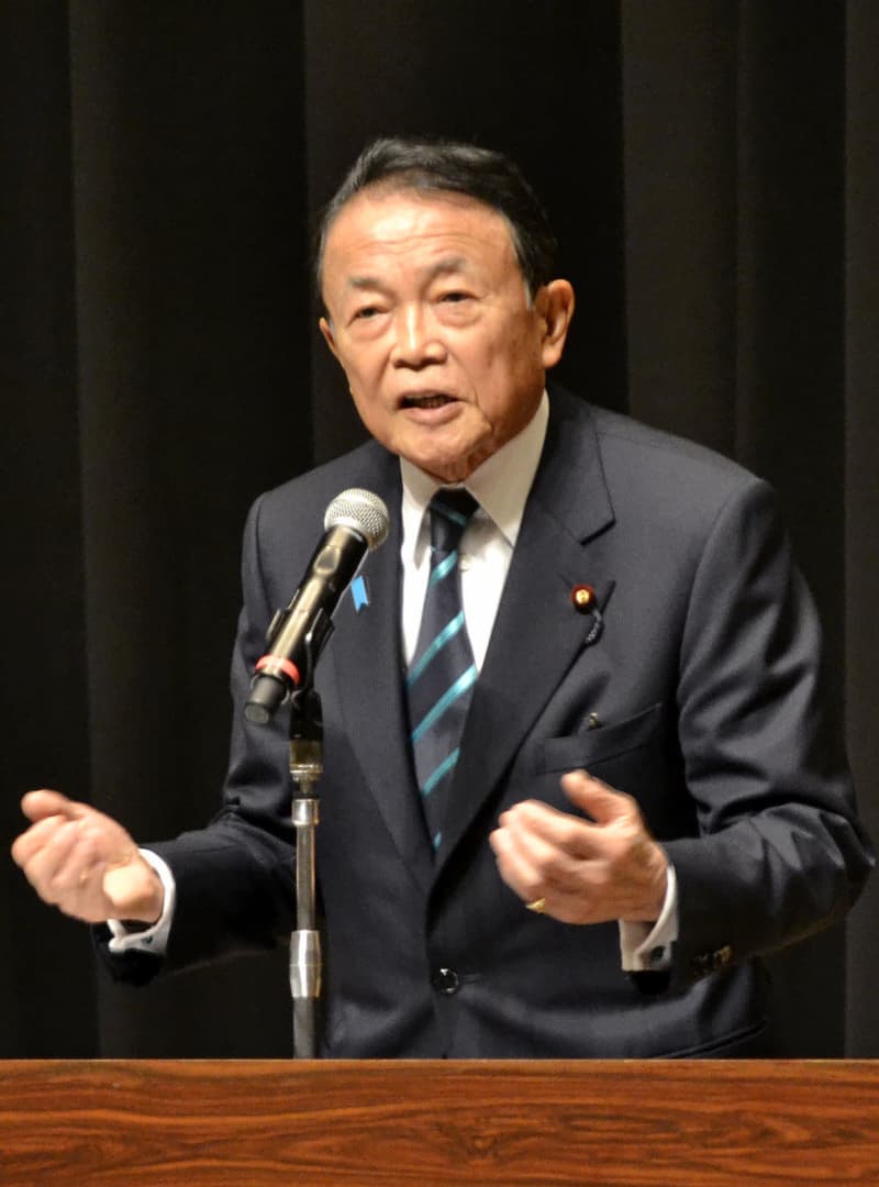 麻生副総裁、派閥存続を明言　「政策集団として頑張る」